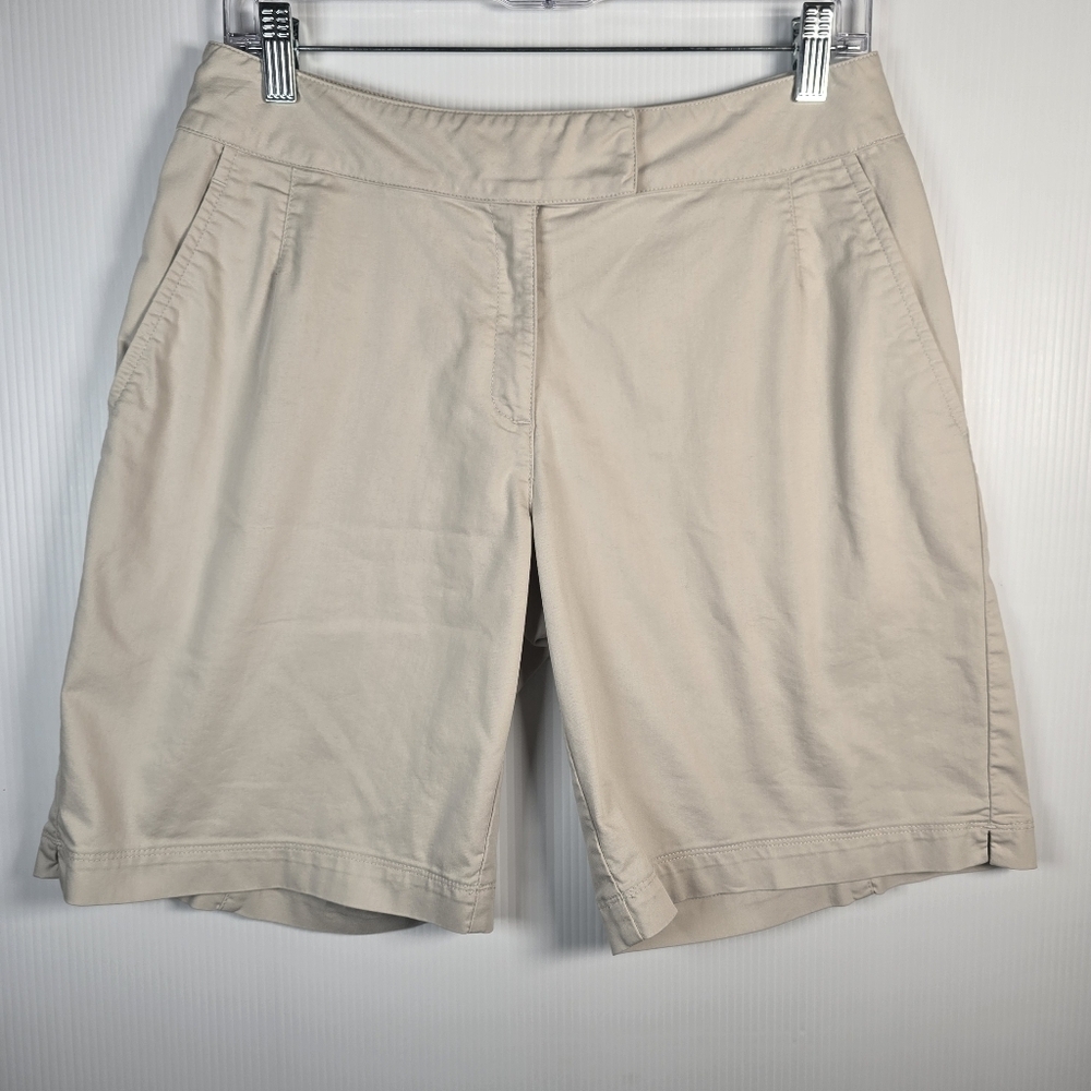Nike Golf Women's Fit Dry Khaki Athletic Shorts Size 6 Stretch Pockets